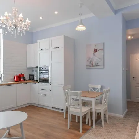 The Lovely Two Bedroom With Top Location Appartamento Sofia